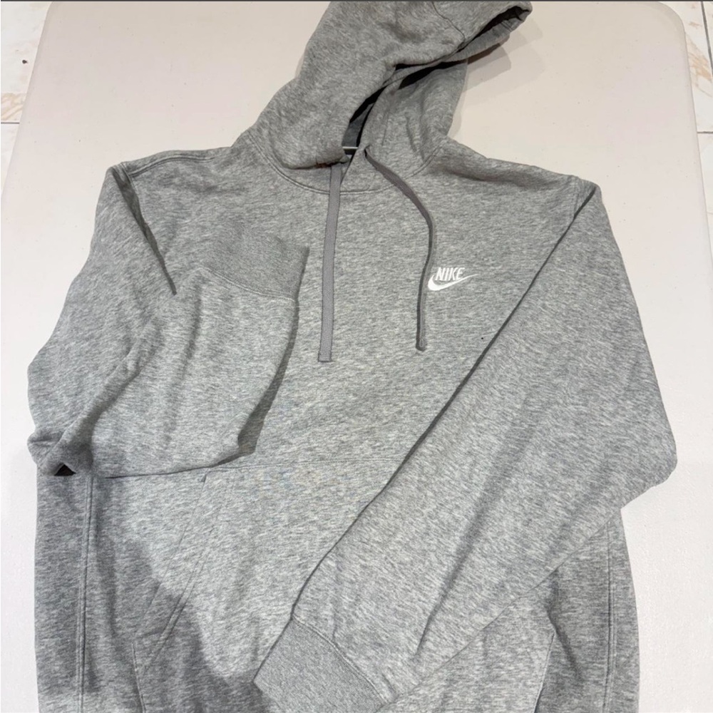 Nike Men's Heather Gray Pullover Hoodie